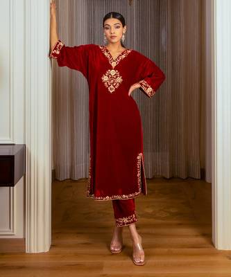 Silk Velvet Embroidered Kurta Set 2