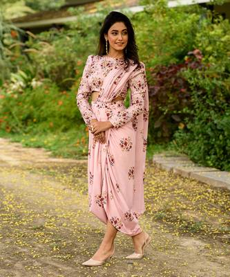 Pink Linen Printed Lungi Saree and Top Set  3