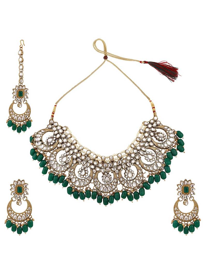 Traditional Gold Plated Green Colored Kundan and Pearl Studded Bridal Necklace Set with Earring and Maangtikka