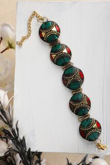 Statement Gold plated Round Shaped Multicolor Chips Studded Lobster Lock Bracelet for Girls and Women