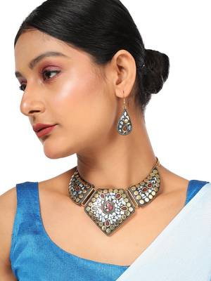 Statement Gold Plated Multicolored Chips Studded Abstract Design Necklace Set with Earring for Women and Girls. 6