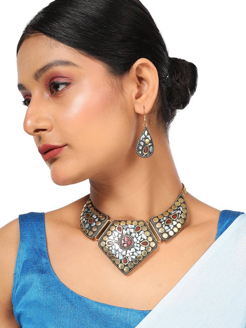 Statement Gold Plated Multicolored Chips Studded Abstract Design Necklace Set with Earring for Women and Girls.