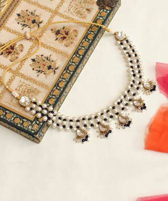 Pearl & Dangling Kundan Necklace Set 5