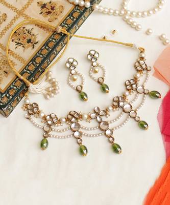 Semi Precious Beads & Kundan Necklace Set 1