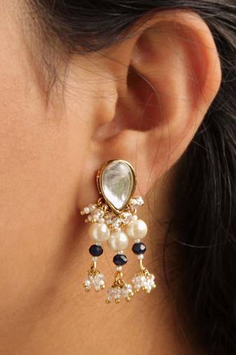 Dainty Pearl Earrings