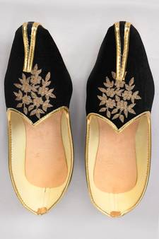 Raw Silk Mojari in Black with Zari work