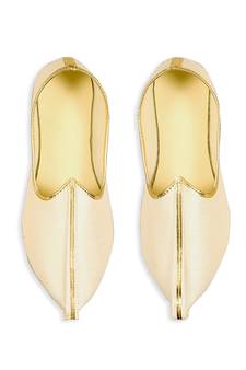 Classy White Raw Silk Mens Mojaris