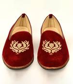 Maroon Embroidered Mojaris