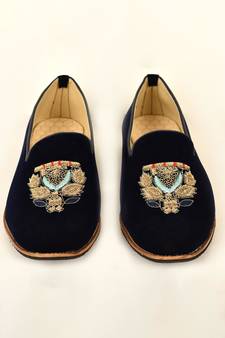 Blue Embroidered Mojaris