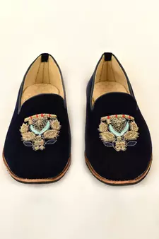 Blue Embroidered Mojaris