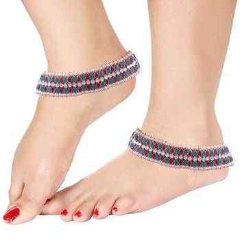 Traditional Alloy Kundan Pearl Payal Anklet for Women  1