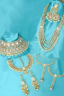 Traditional Ethnic Indian White Kundan Dulhan Bridal Jewellery Set for Women