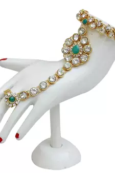 Traditional Kundan Ethnic Bridal Jewellery Set for Women 