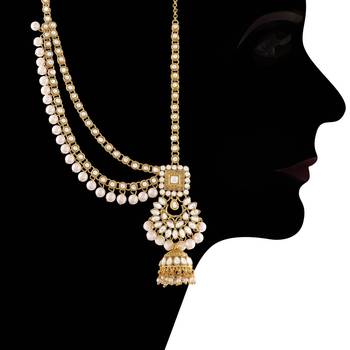 Traditional Handcrafted Faux Kundan & Stone Studded Bridal Jewellery Set For Women  5