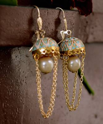 Moon under the Jhumki Earrings 4