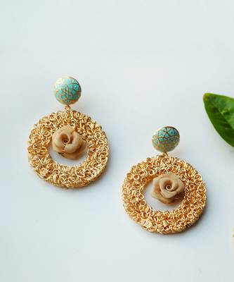 Rose Showstopper Earrings 3