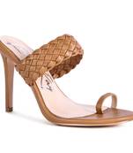 Woven Strap Toe Ring Sandals in Tan