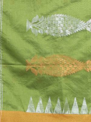 Tea Green Blended Cotton Handwoven Saree With Ethnic Zari Motifs And Temple Borders 6
