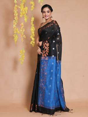 Black Blended Cotton Handwoven Saree With Zari Woven Floral Motifs And Designs 2