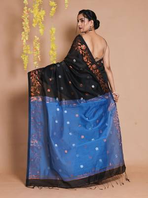 Black Blended Cotton Handwoven Saree With Zari Woven Floral Motifs And Designs 3