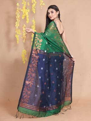 Green Blended Cotton Handwoven Saree With Zari Woven Floral Motifs And Designs 3