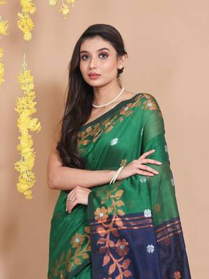 Green Blended Cotton Handwoven Saree With Zari Woven Floral Motifs And Designs 4