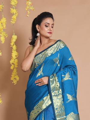 Sapphire Blue Blended Cotton Handwoven Saree With Zari Woven Bird Designs 4