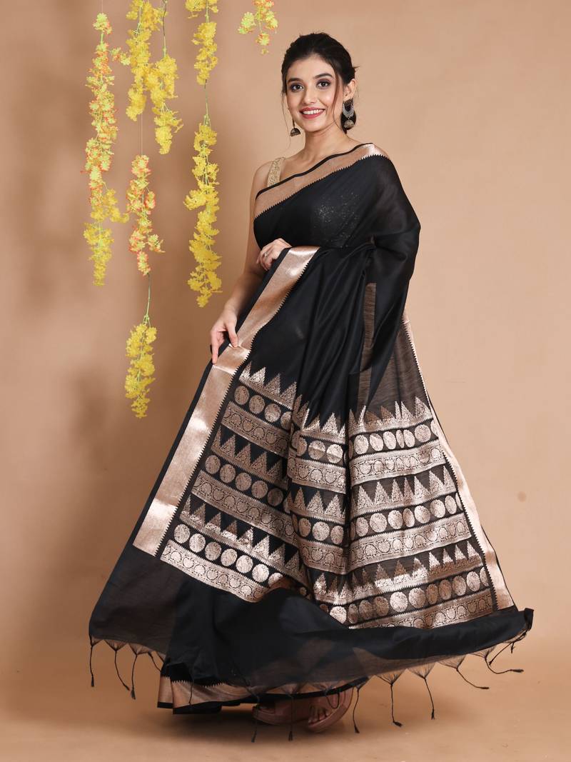 Black Silk Handwoven Saree With Temple Borders And Ethnic Patterns
