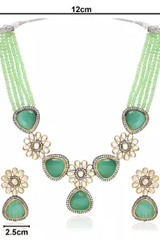 Traditional Kundan & Stone Studded Onyx Crystal Beads Necklace Jewellery Set For Women 
