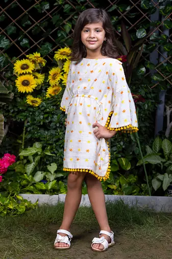 Floral Embroidery Kaftan Dress
