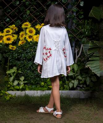 Red Floral Embroidery Short Dress with a Cape 3