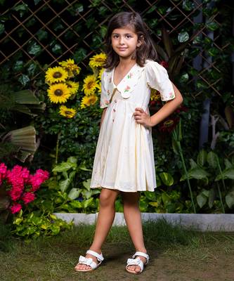 Chelsea Collar Floral Embroidery Beige Dress 3