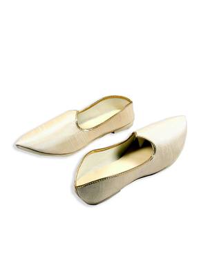 Classy White Raw Silk Mens Mojaris 3