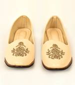 Beige Embroidered Mojaris