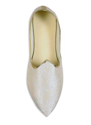 Grey Brocade Silk jutti 1
