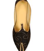 Black Silk Embroidered Mens Mojari 
