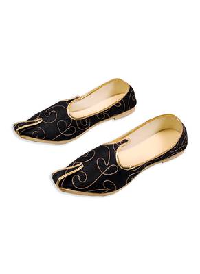 Black Silk Embroidered Mens Mojari  3
