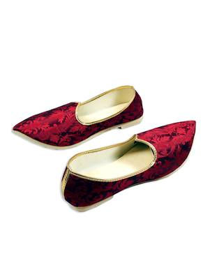 Red Raw Silk Wedding Mens Mojari 3