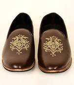 Brown Embroidered Mojaris