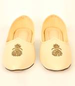 Gold Floral Embroidered Mojaris