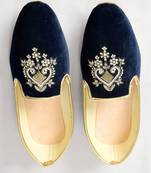 Blue Velvet Embroidered Jutti