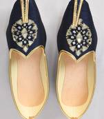 Blue Velvet Embroidered Jutti