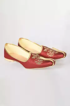 Maroon Silk Embroidered Jutt