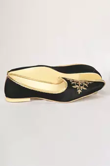 Raw Silk Mojari in Black with Zari work