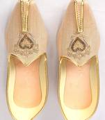 Gold Silk Embroidered Jutti