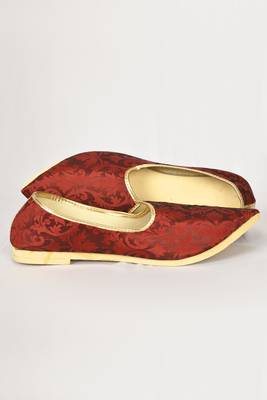 Maroon Brocade Jutti 2