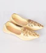 Beige Silk Embroidered Jutti