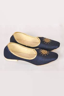 Blue Silk Embroidered Jutti 3
