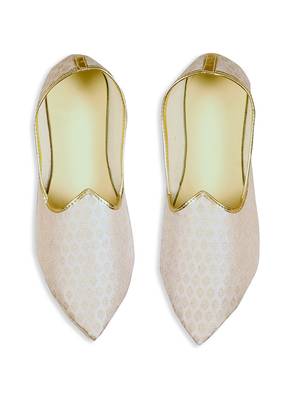 Grey Mens brocade Mojari  1