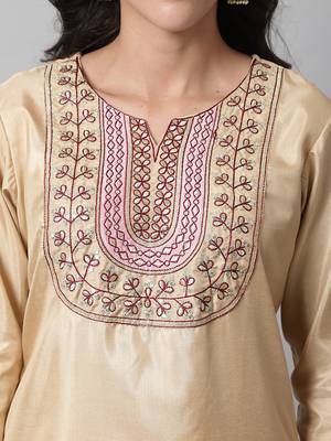 Beige embroidered cotton silk Kurta Pant With Dupatta 2